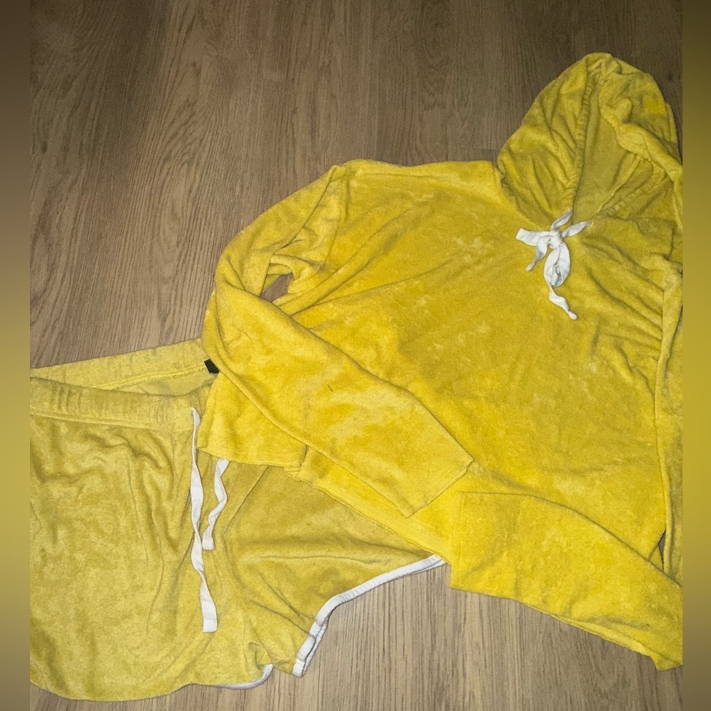 Yellow‎ Hoodie